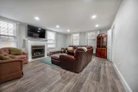 Beautifully Restored 6BR in the heart of Windham - 3 tähden