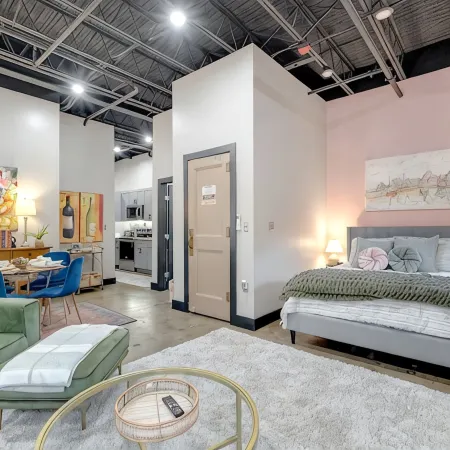 The Juliette Loft: Historic Charm Meets Modern Comfort in Downtown Kingsport