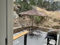 Soleil Luna – Luxury 2Br, 2BA Home 2 Miles from Sequoia NP”