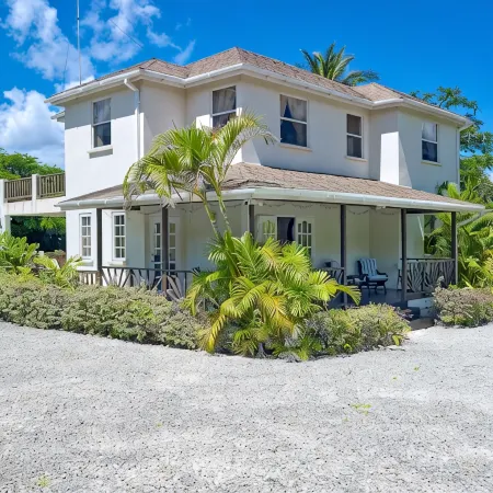 Luxury 6 Bed Villa With Pool, Mullins Bay