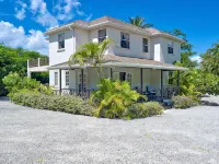 Luxury 6 Bed Villa With Pool, Mullins Bay Ξενοδοχεία στην πόλη 