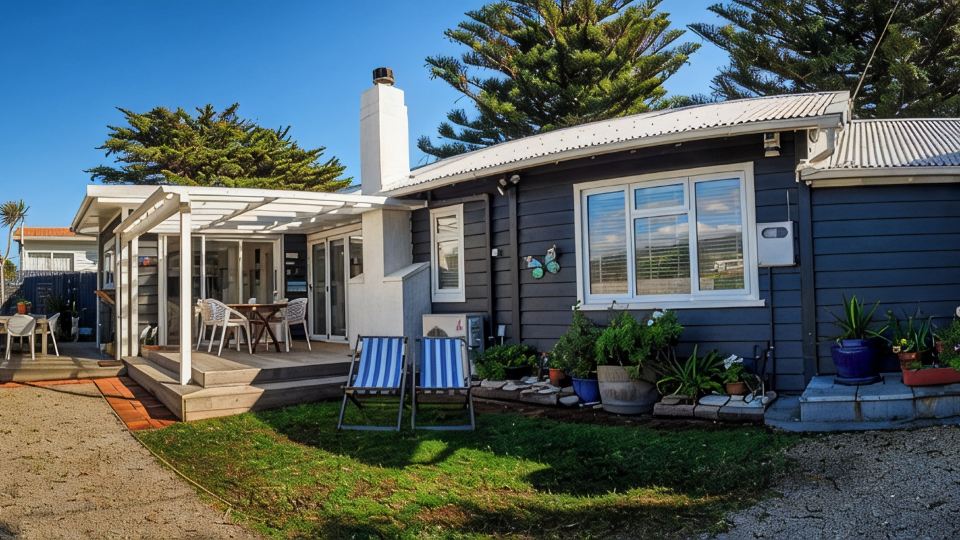 Bach251 absolute beachfront