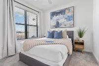 Beautiful Pool Front Apartment, New Braunfels/Gruene, TX