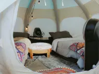 Mystic Woods, Ultimate Glamping 3 Tents, Sauna, 2 hot tub, & 3 firepits Hoteles en Condado de Meriwether