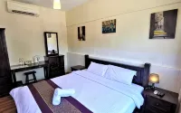 8 Boutique by the Sea - 2-Star