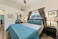 Pool/Spa Private Close to la Quinta Village/Hiking/Golf  3 King Beds #107429 - 3-نجوم