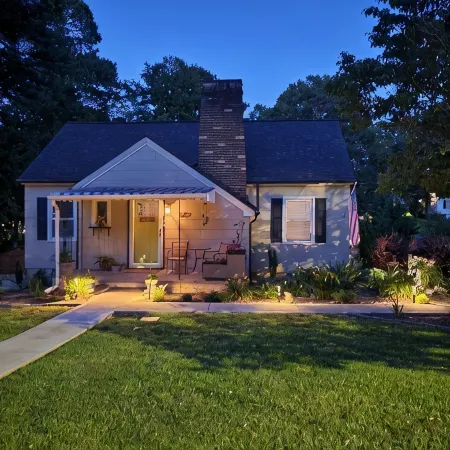 Relaxing sanctuary and getaway. Pet friendly!