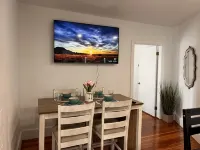 Lovely 3-Bedroom in Historic Downtown Ipswich - Apartments