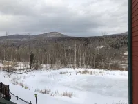 亨特山兩臥室公寓 - 距滑雪道僅數步之遙!! - 3 星級