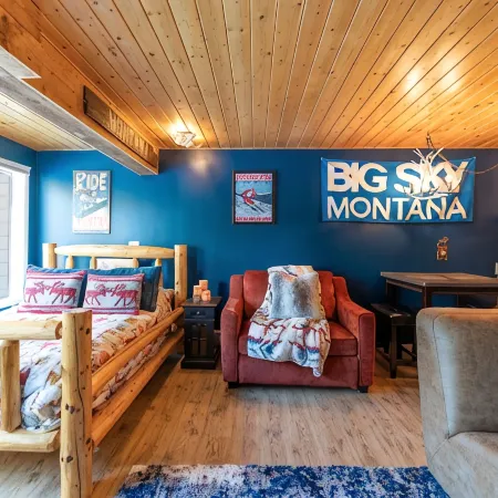 Ski the Peak,Big Sky Resort,Cozy Stillwater Condo,Fireplace, walk-Lifts,BaseCamp