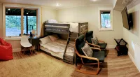 A cozy family retreat perfectly located between Stowe Village & Trapp’s Lodge - Chalet