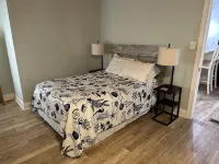 Cute Bungalow, Hot tub, game room,fenced yard - balcon