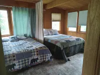 Great Cabin- get own beach & dock!  Perfect for Glacier National Park Vacation! - Feriehus