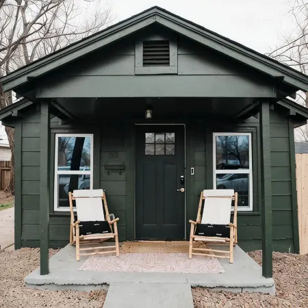 Cozy, speakeasy style house located in the heart of Norman