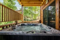 Luxury Mountain Escape: Hot Tub, Pool Table, Pool,  Mountain Views - Near Town - Tiny Houses