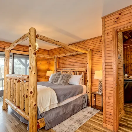 Modern Cabin with Great Views Close to Downtown Clayton