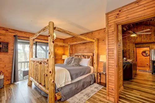 Modern Cabin with Great Views Close to Downtown Clayton - Hytter