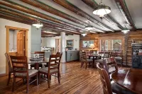 Rent the Entire Guest Ranch for your reunion, retreat or event! - Homestays