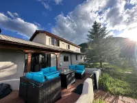 Private 5 BDR Pet Friendly Mountain Villa w/ Jacuzzi minutes from Santa Fe - Biệt thự