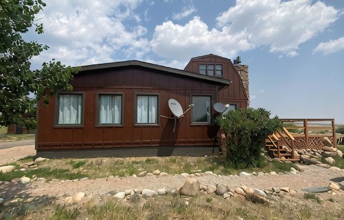 The 360Charming 3-bedroom house with WiFi and AC in welcoming Centennial