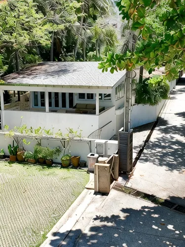รูปภาพของTiki White House