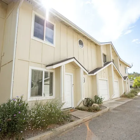 Tranquil Retreat 4 Miles to Park Entrance Walk to Dining BBQ Balcony