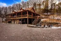 Amber Hills Lodge: Sauna,Golf Sim,Hot Tub,Theatre - 4-Star