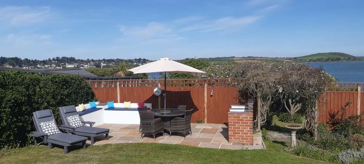 Uninterrupted spectacular views over the Camel Estuary and ocean. Hotels in Padstow