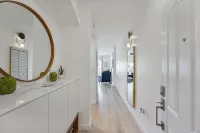 Newly renovated 2/2  apt-2 min walk to the beach and restaurants - 4 estrellas