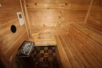 Private Sauna , Firepit,  BBQ,  Bear Lake Views - Hytter