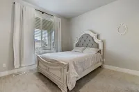 5BR Meridian Home – Hot Tub & Family Play Space - 빌라