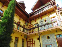Curtea Brasoveana - Homestays