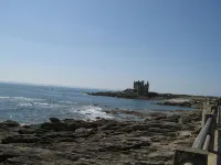 Apartment with Garden in Quiet Residence Near Beaches wi fi Parking - 2-Star