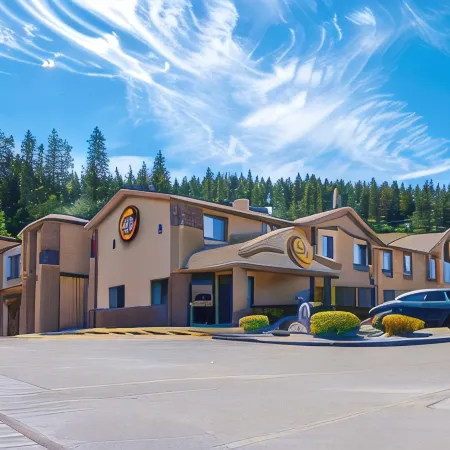 Super 8 by Wyndham Kamloops on the Hill