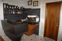 Hotel Iris فنادق في نيرفي