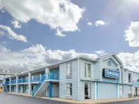 Travelodge by Wyndham Virginia Beach Bay Beach Hotels in Virginia Beach