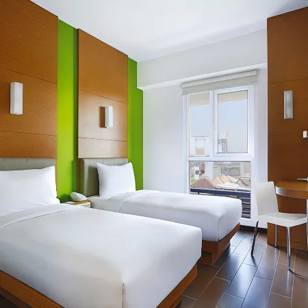 Amaris Hotel Dr. Susilo Grogol Отели в г. Западная Джакарта