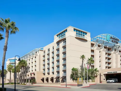 Embassy Suites by Hilton Brea - North Orange County Các khách sạn ở Brea