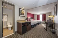 Ramada by Wyndham Columbus Hotel & Conference Center