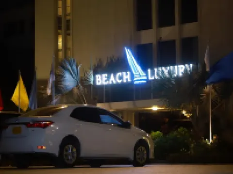 ビーチ ラグジュアリー ホテル カラチのホテル