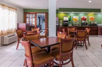 Quality Inn Sycamore - DeKalb Hotels in DeKalb Township