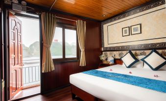 Swan Cruises Halong