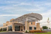 Holiday Inn & Suites Joliet Southwest Отели рядом с достопримечательностью «Парк Фезант Ландинг»