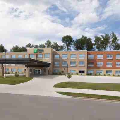 Holiday Inn Express & Suites Michigan City Hotel Exterior