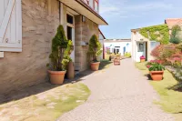 Le Canada Hotels in Ouistreham