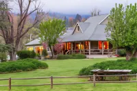 Sierra Sky Ranch Hotel a Oakhurst