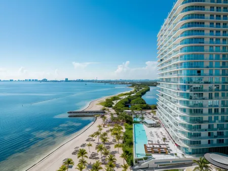 SLS Cancun Hotel & Residences
