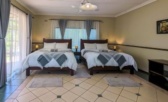 Room in Villa - Zambezi Family Lodge - Elephant Room