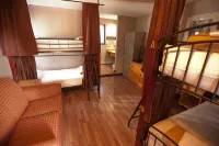 Banff International Hostel Hoteles en Banff