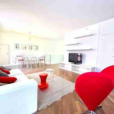 Large Modern 2-Storey House in the Heart of Verona Rooms